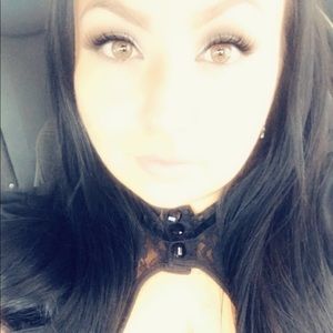 Meet your Posher, Adrianna